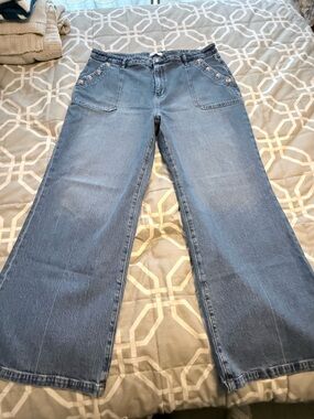 LOFT Wide-Leg Jeans in Light Blue Denim